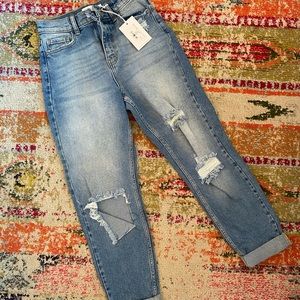 NEW CELLO- HIGH RISE- MOM JEAN